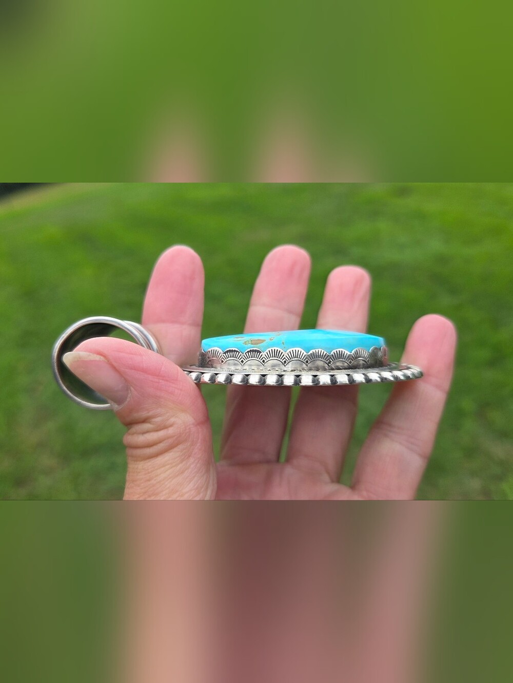 HANDMADE NAVAJO LARGE KINGMAN TURQUOISE STERLING PENDANT GLENN LIVINGSTON - Picture 4 of 10